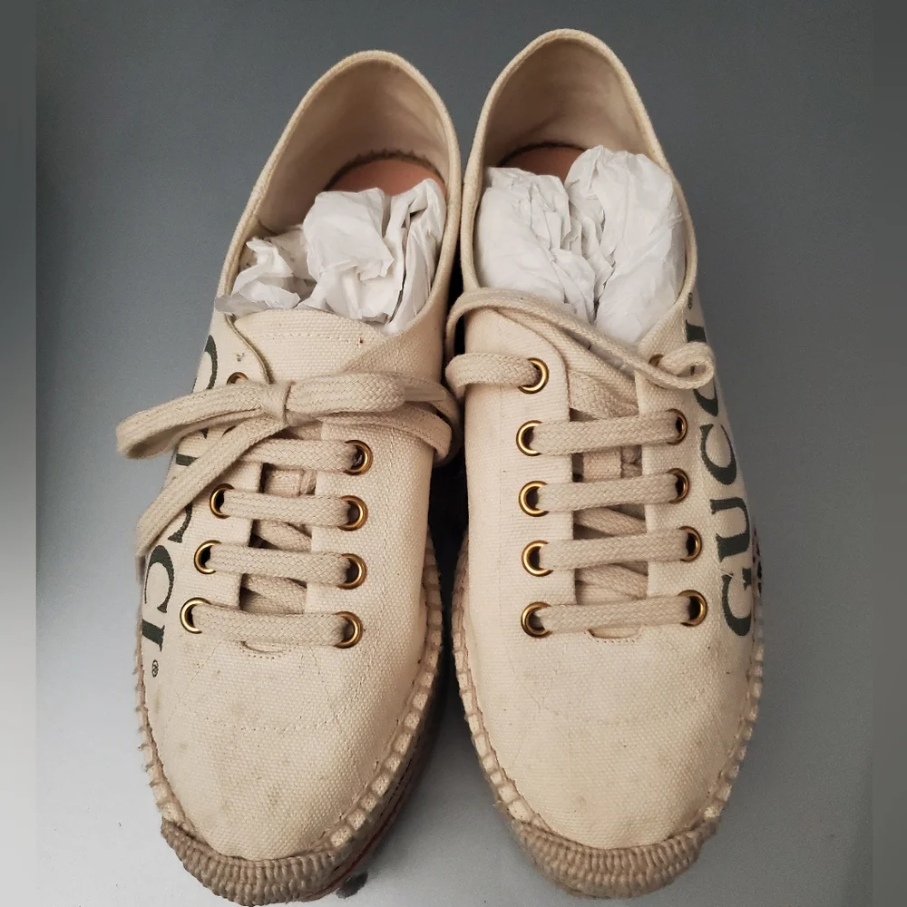 Gucci Sneakers - Picture 2 of 8